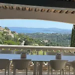 Provencale Magnifique Vue Golfe De St Tropez Вилла *
