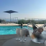 Вилла Provencale Magnifique Vue Golfe De St Tropez Рокбрюн-сюр-Аржан