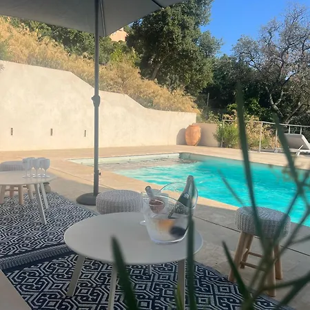 Provencale Magnifique Vue Golfe De St Tropez 别墅 *