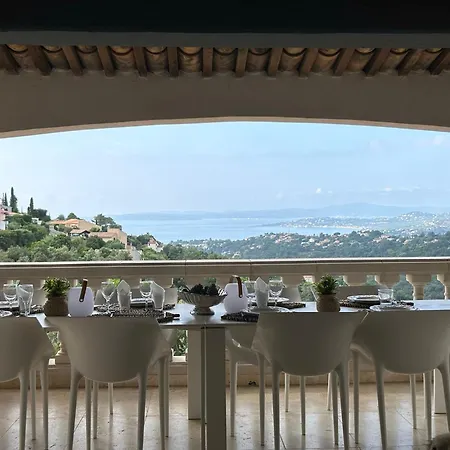 Provencale Magnifique Vue Golfe De St Tropez Villa *